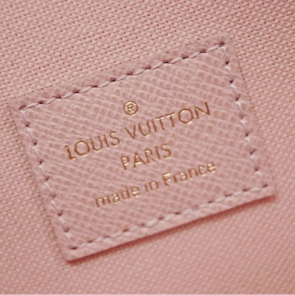 🌻 HOST PICK 🌻 🔶 Louis Vuitton Pochette Félicie Bag 🔶 - Picture 4 of 10